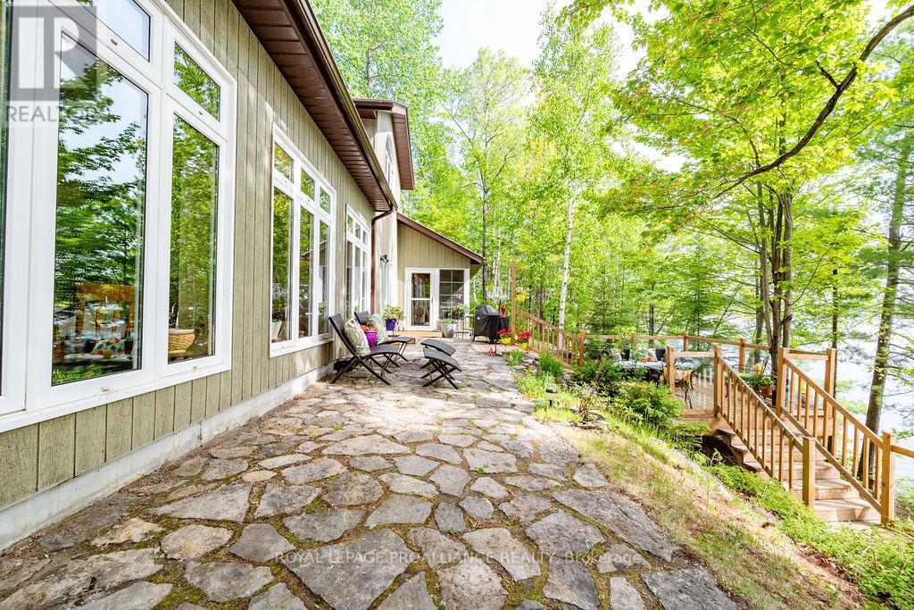 13 MAZINAW HEIGHTS ROAD N - 32