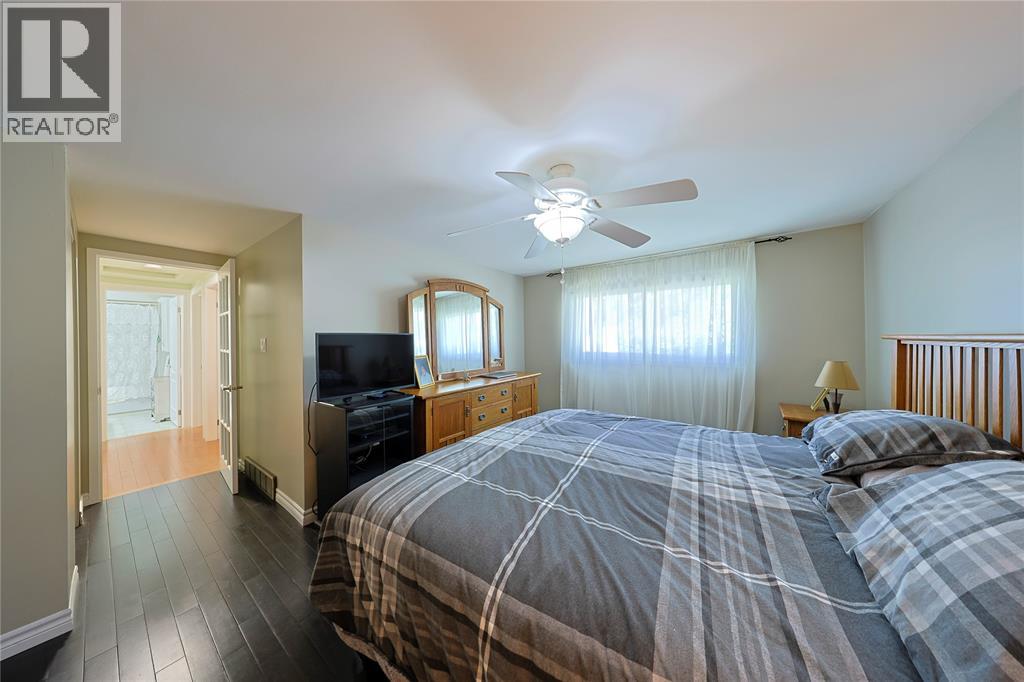 22 Turner DRIVE - 15