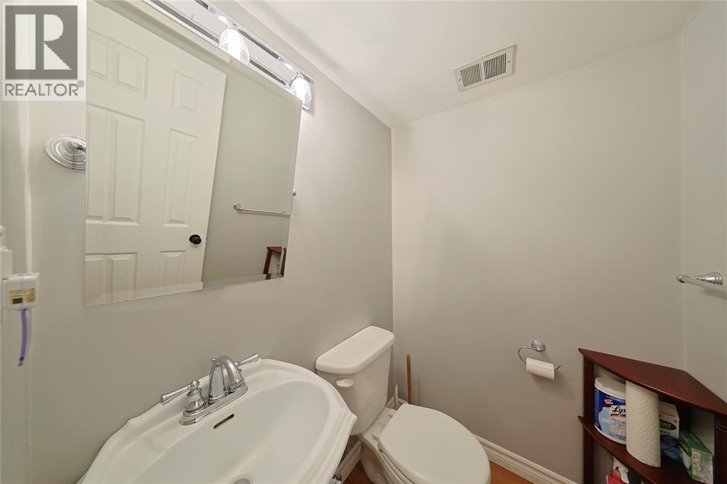 22 Turner DRIVE - 18