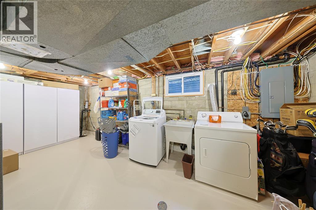 22 Turner DRIVE - 20