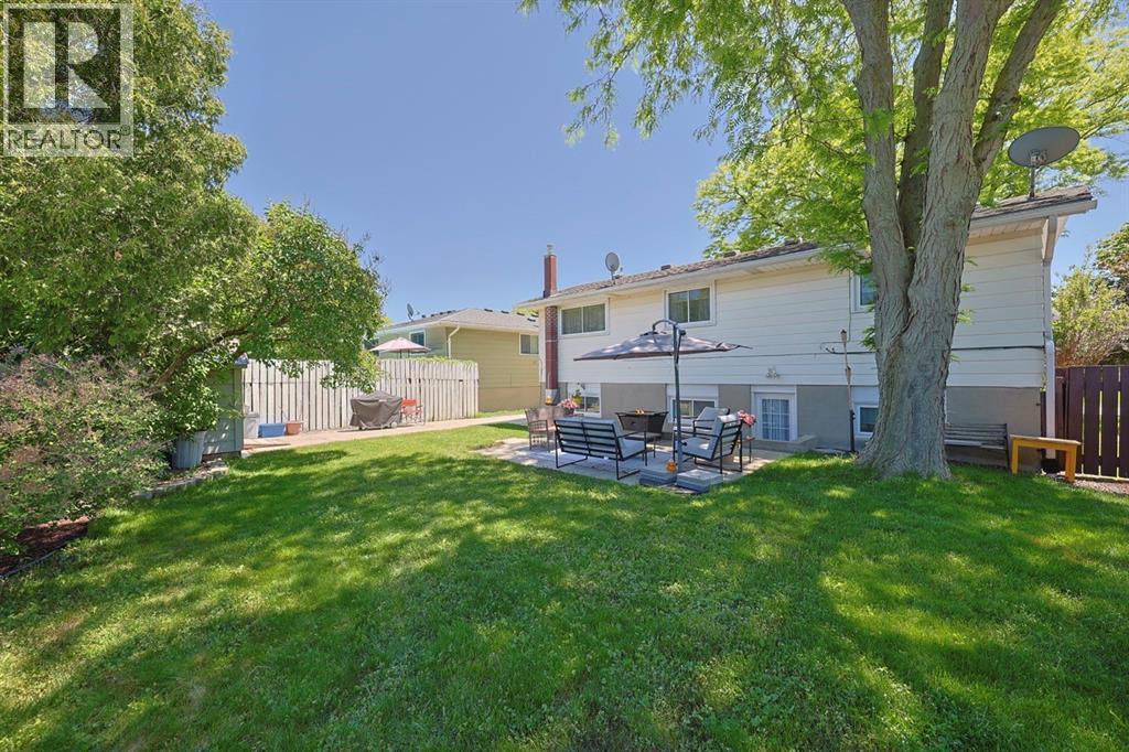22 Turner DRIVE - 26