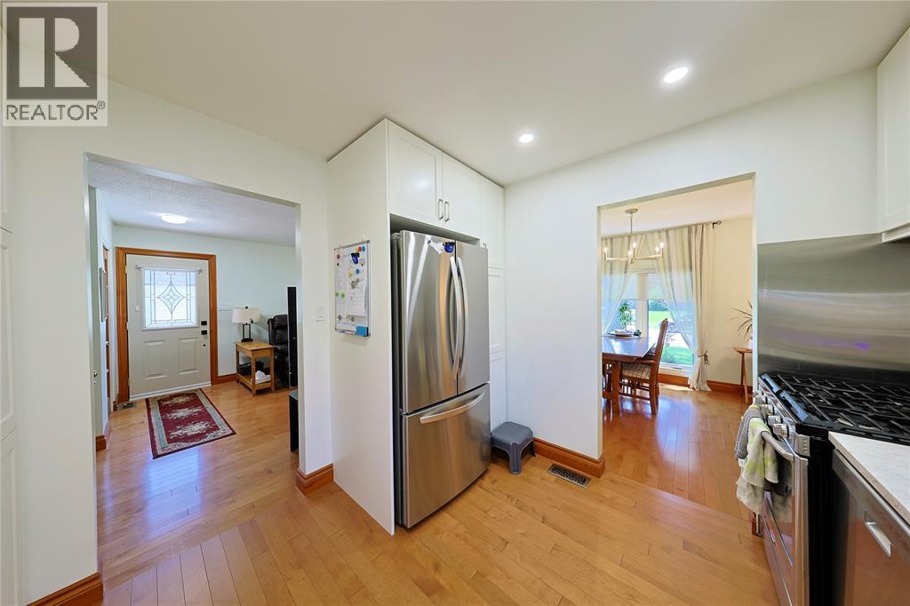 22 Turner DRIVE - 7