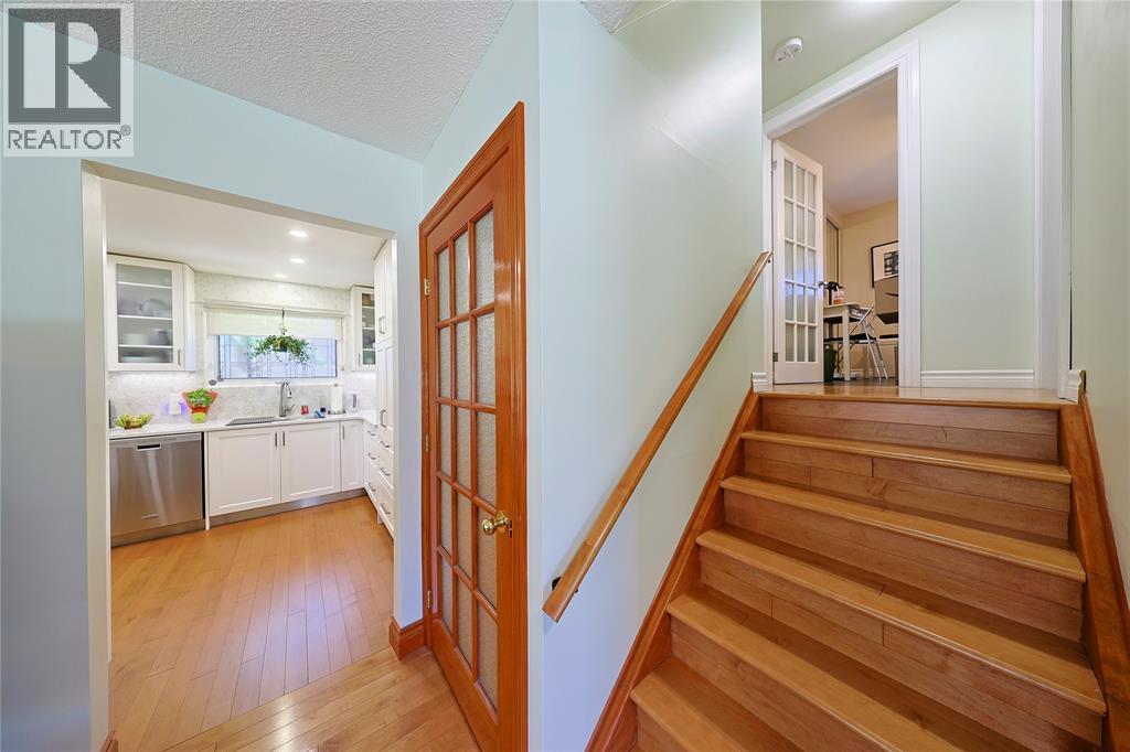 22 Turner DRIVE - 9