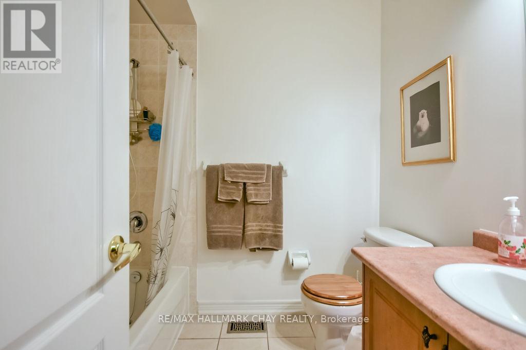 34 MEADOWOOD DRIVE - 22