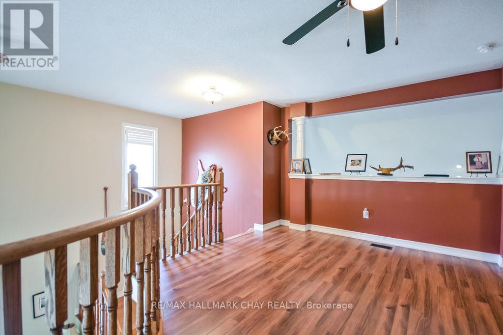 34 MEADOWOOD DRIVE - 29