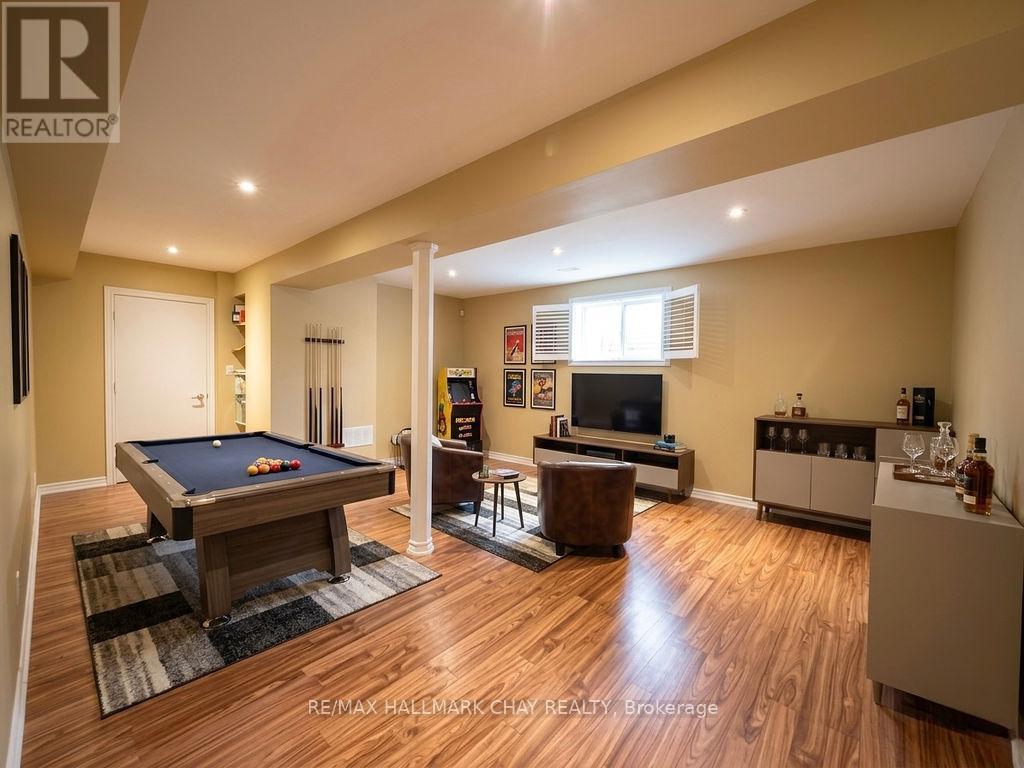 34 MEADOWOOD DRIVE - 36