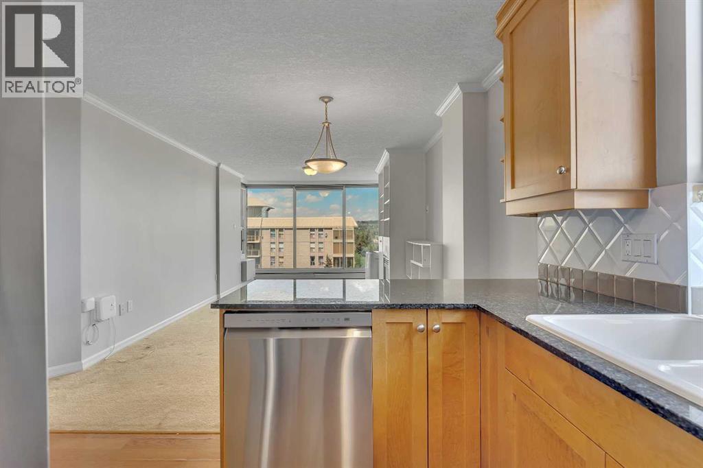 #902 4555 Varsity Lane NW - 14