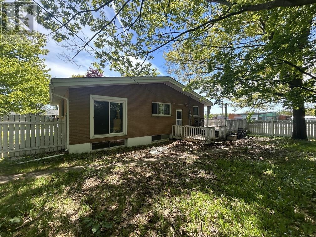 9 Tadcaster PL - 7