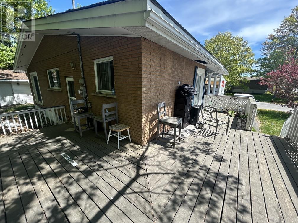 9 Tadcaster PL - 8