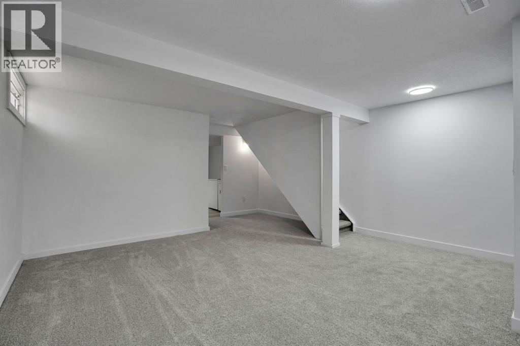 6471 54 Street NE - 27
