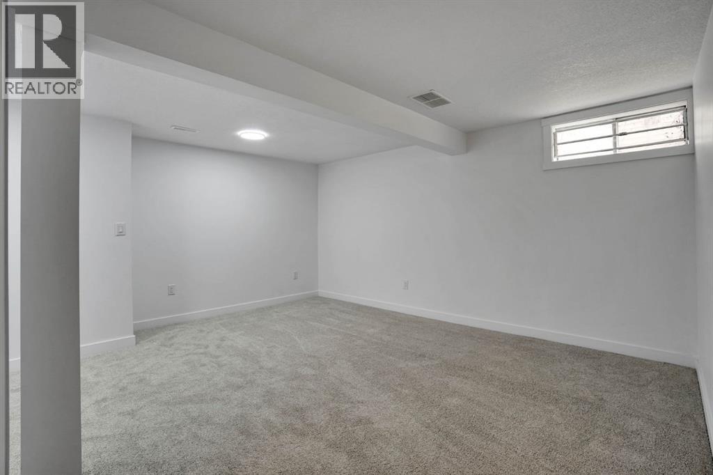 6471 54 Street NE - 29