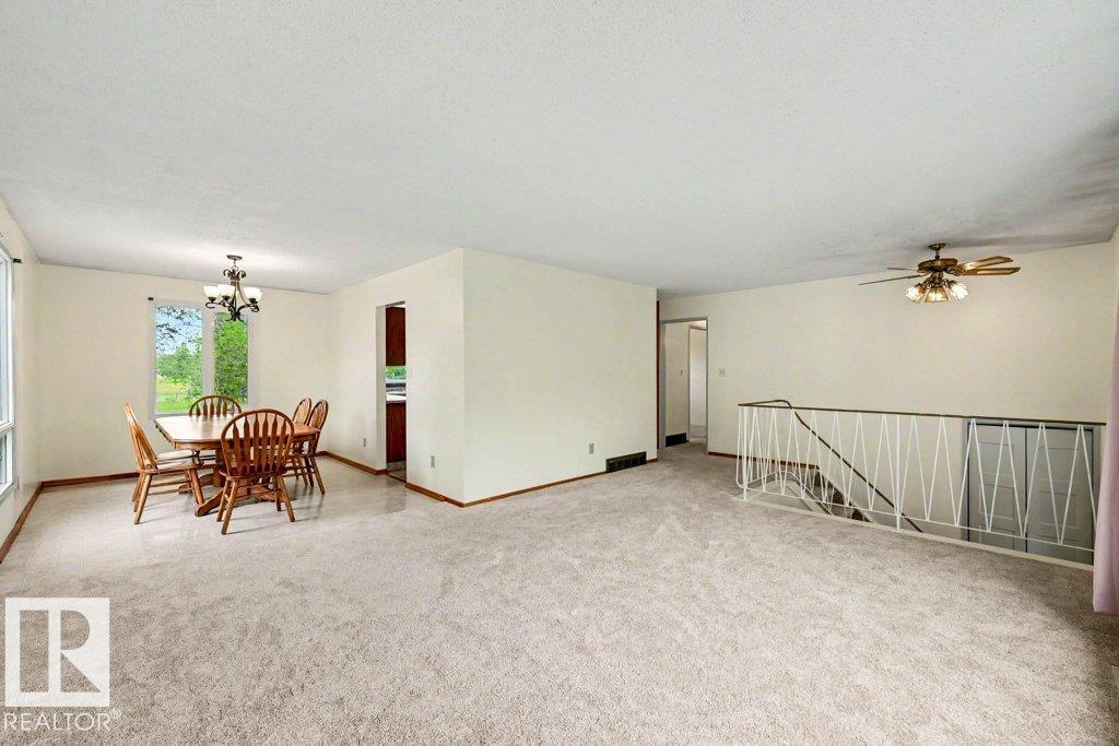 23 ALLISON PL — photo 7
