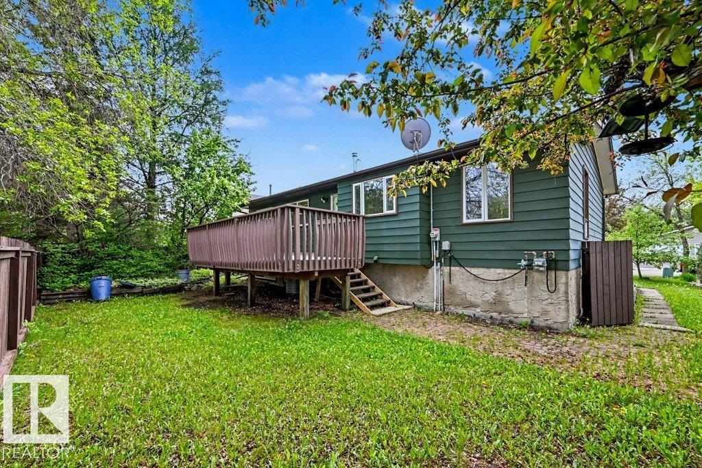 23 ALLISON PL — photo 35