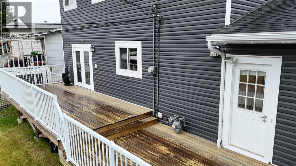 5105 13 Avenue — photo 10