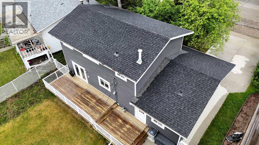 5105 13 Avenue — photo 11