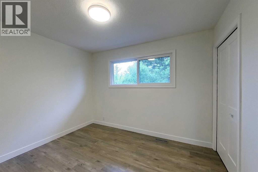 5105 13 Avenue — photo 38