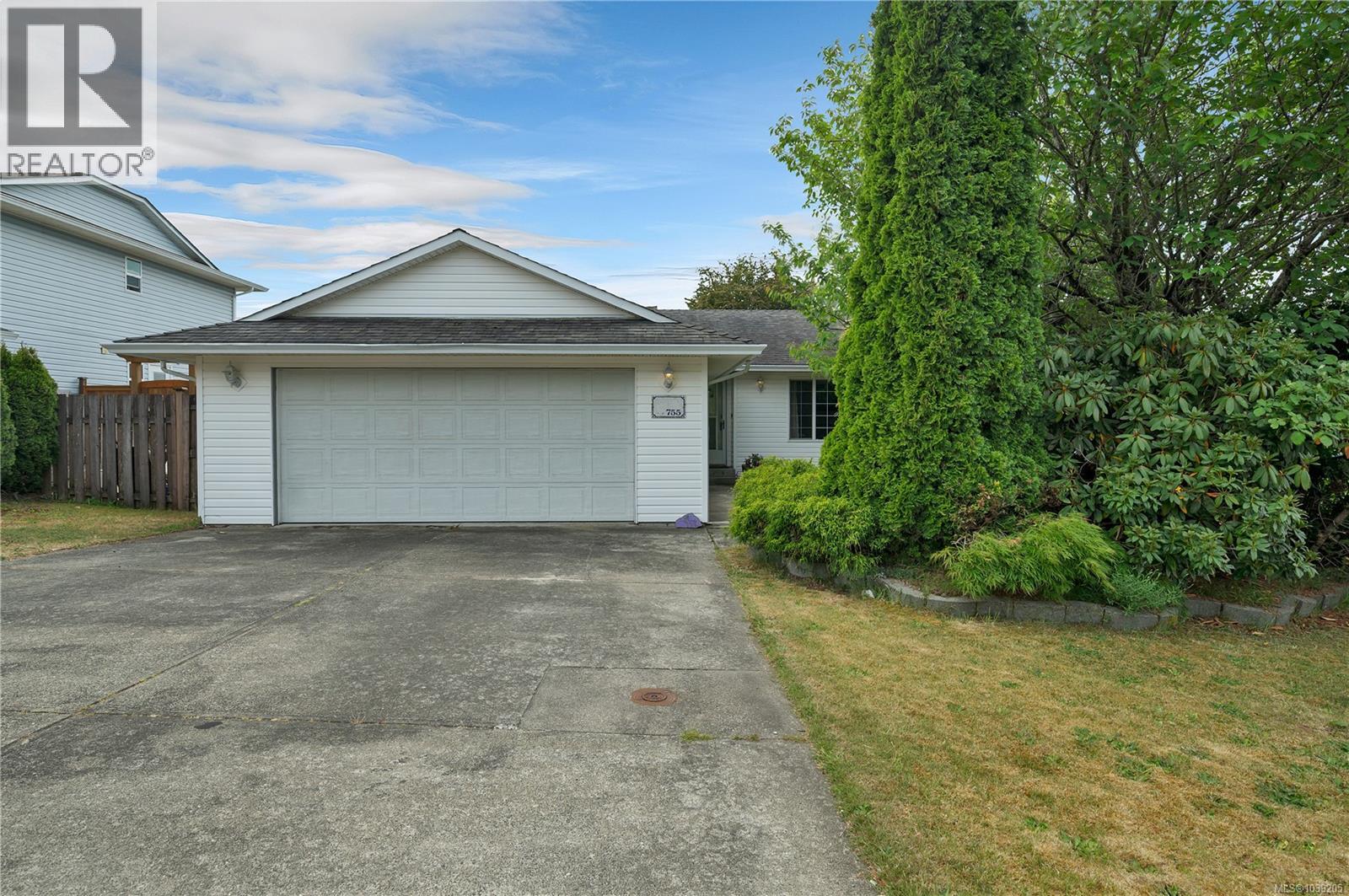 755 Kit Cres - 2