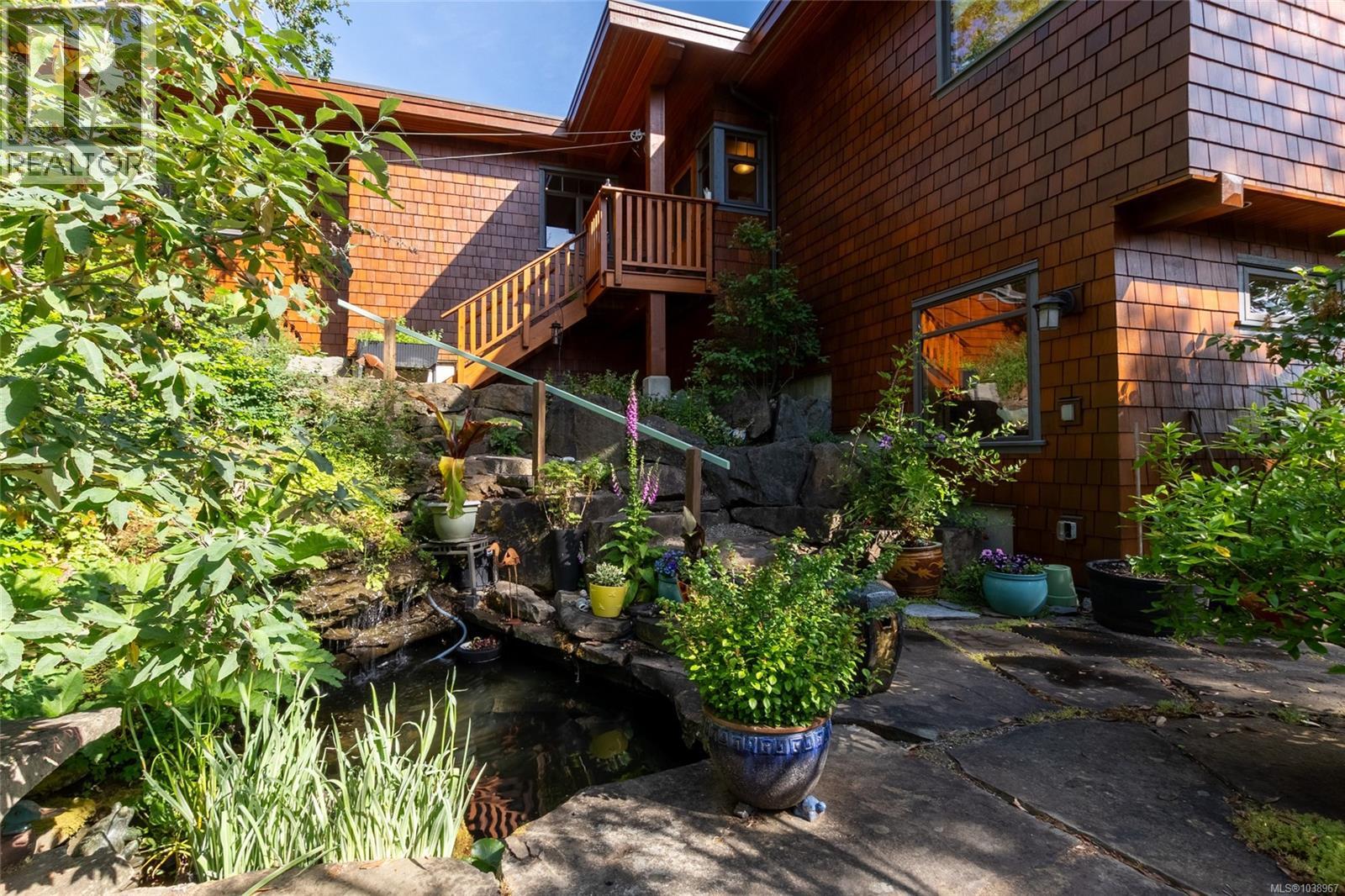 #4 1060 Shore Pine Close - 15