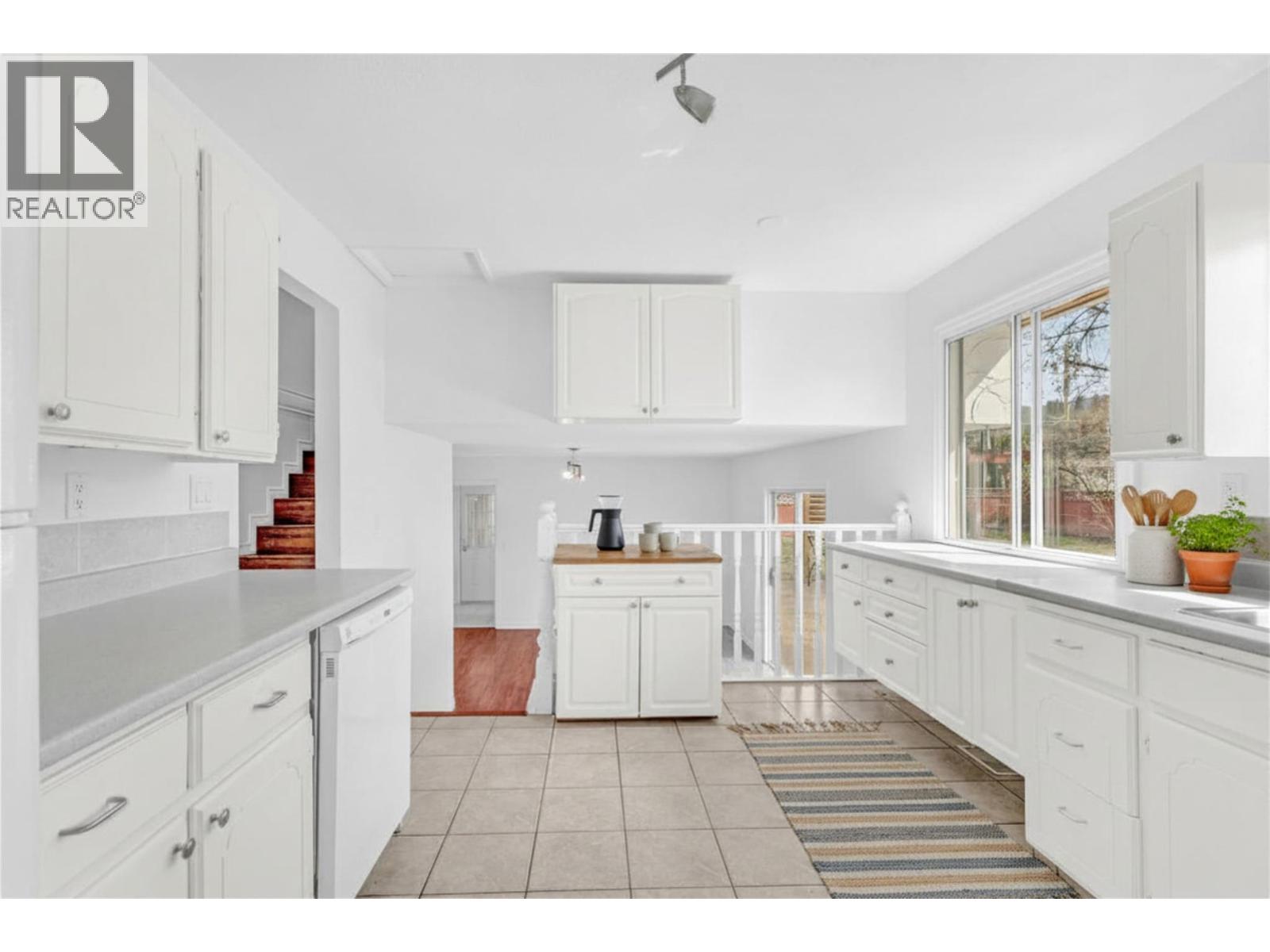 693 Paret Place - 16