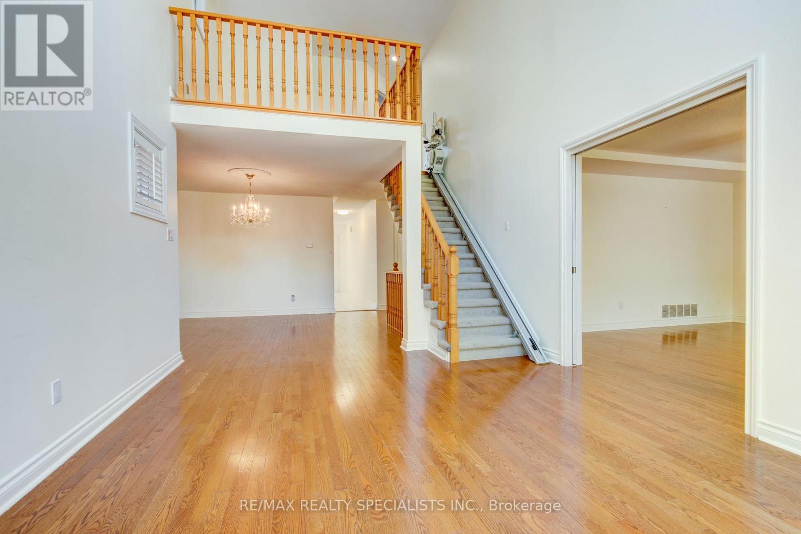 #66 5480 GLEN ERIN DRIVE - 12