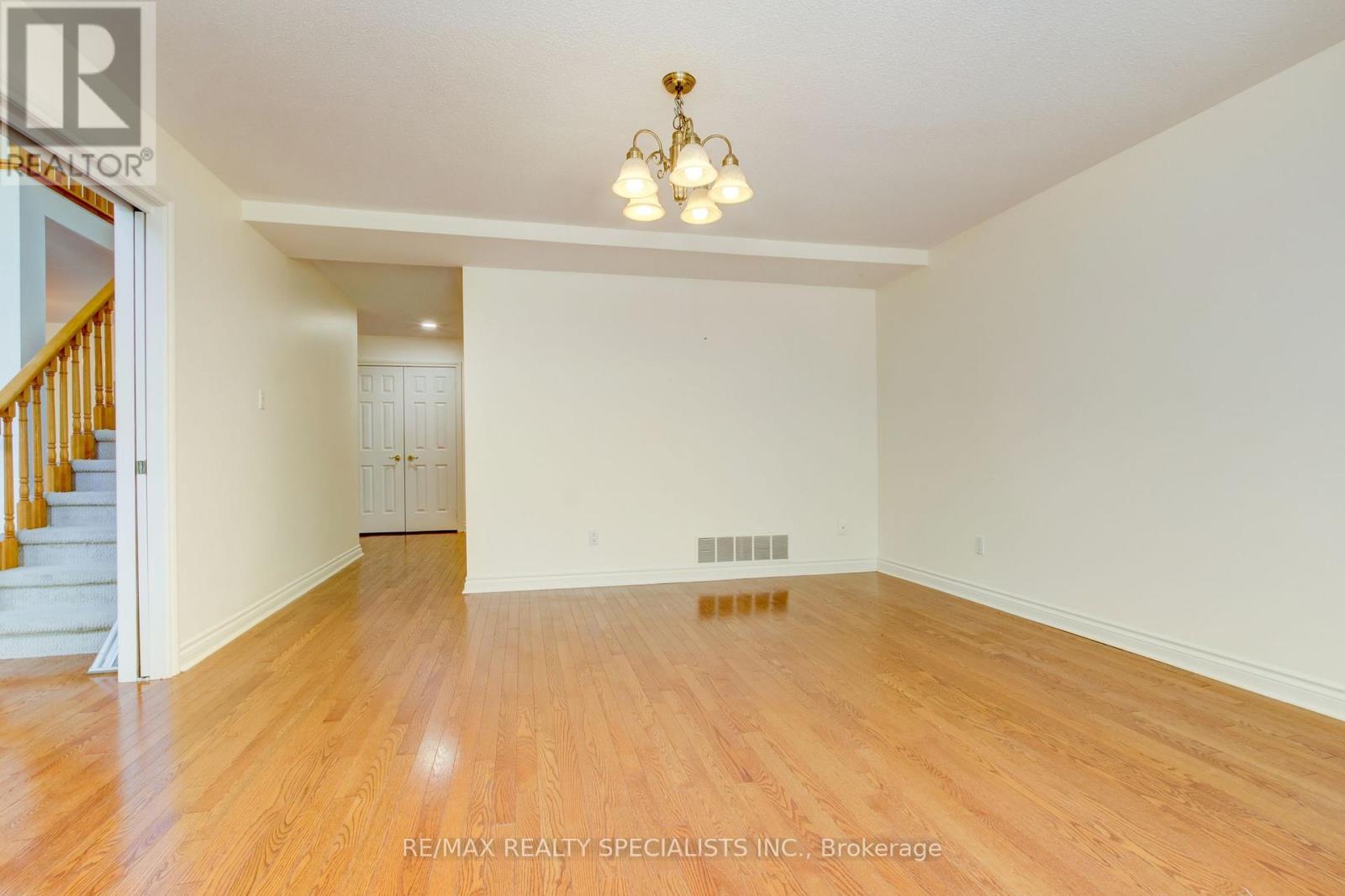 #66 5480 GLEN ERIN DRIVE - 14