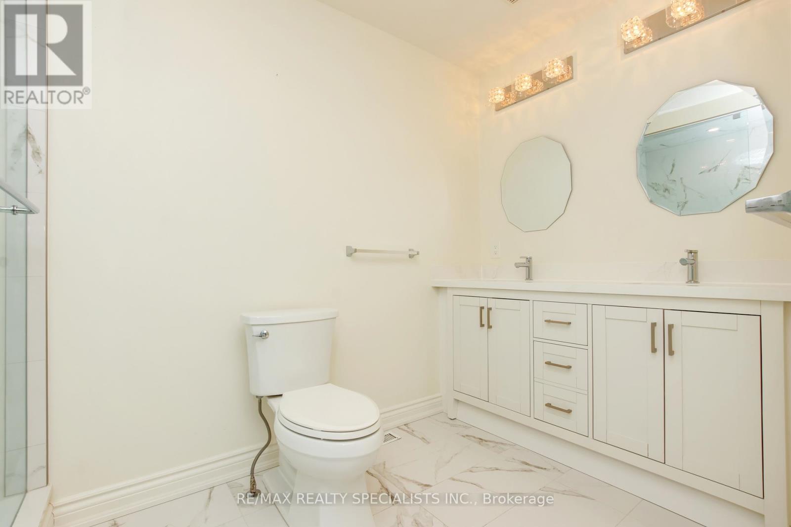 #66 5480 GLEN ERIN DRIVE - 21
