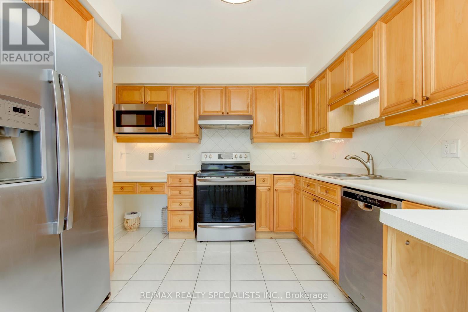 #66 5480 GLEN ERIN DRIVE - 6