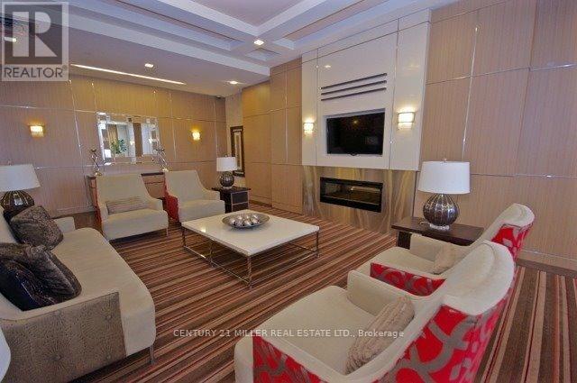 #111 6 EVA ROAD - 24