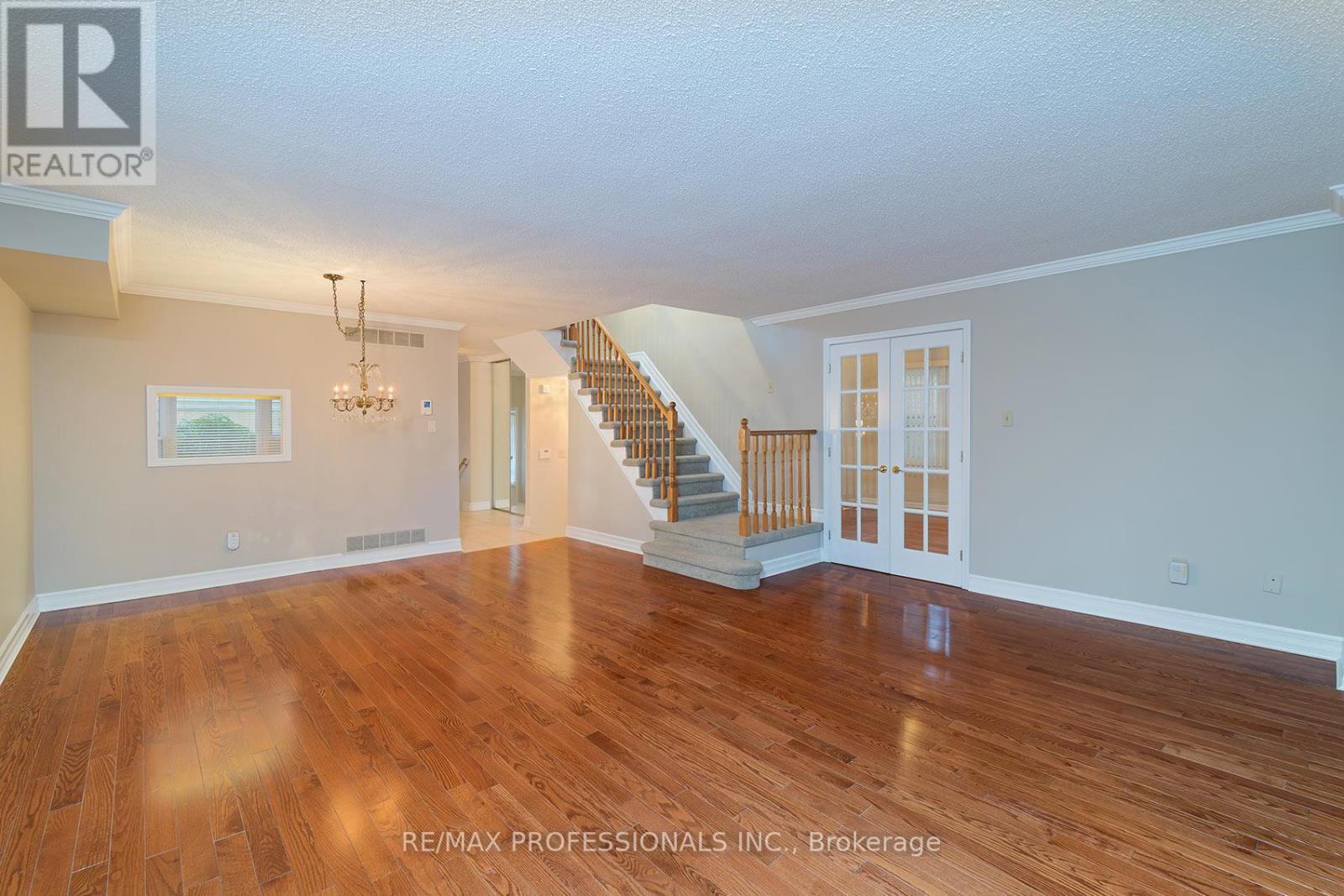 7 TAMARACK CIRCLE - 11