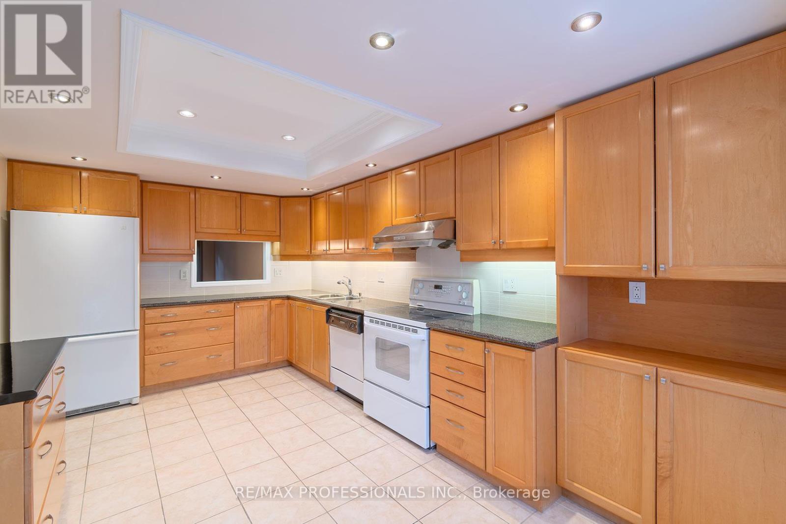 7 TAMARACK CIRCLE - 15