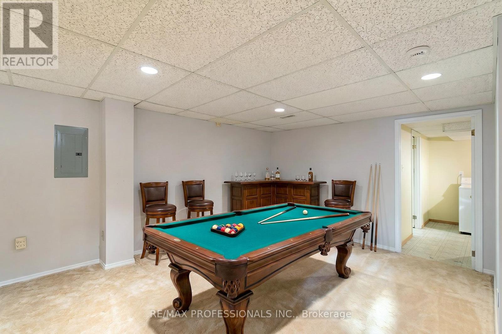 7 TAMARACK CIRCLE - 34