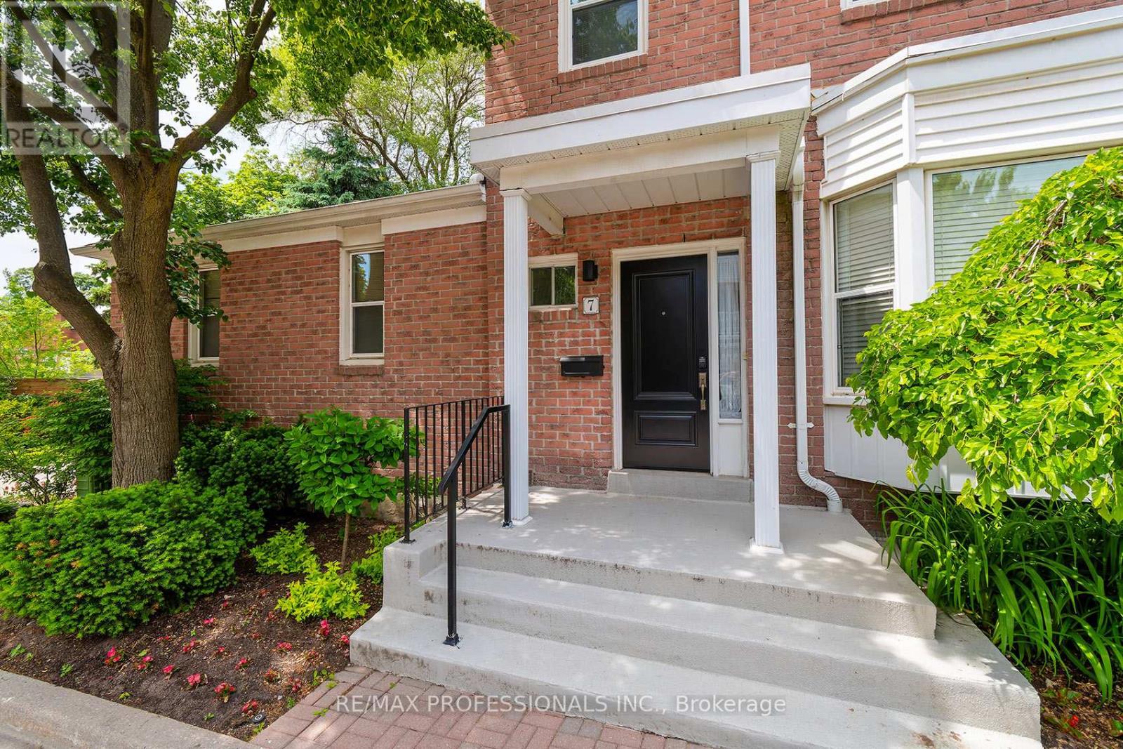 7 TAMARACK CIRCLE - 6