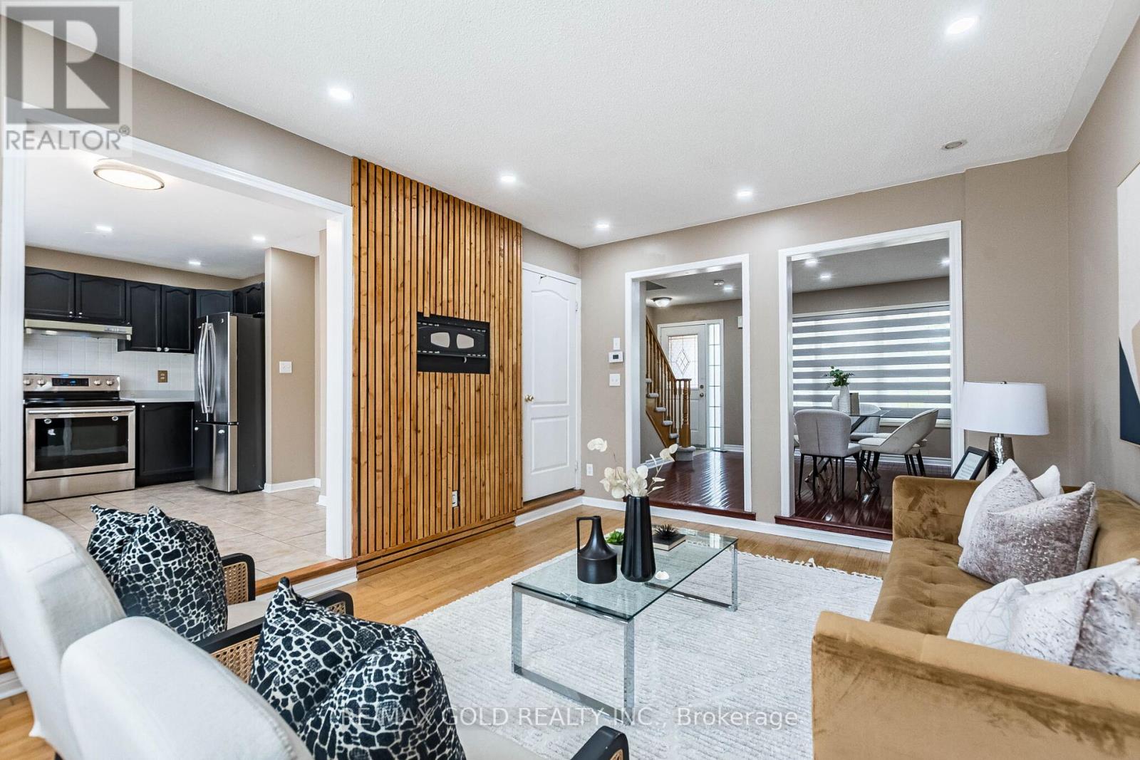 34 WORTHINGTON AVENUE - 13