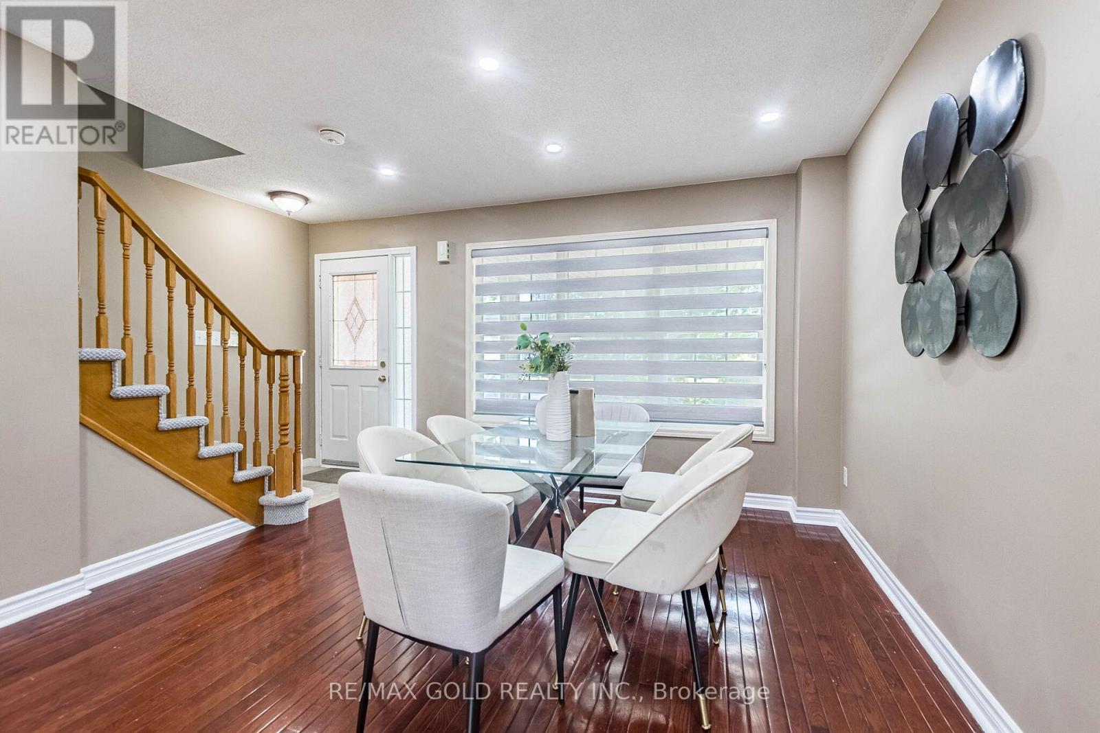 34 WORTHINGTON AVENUE - 9