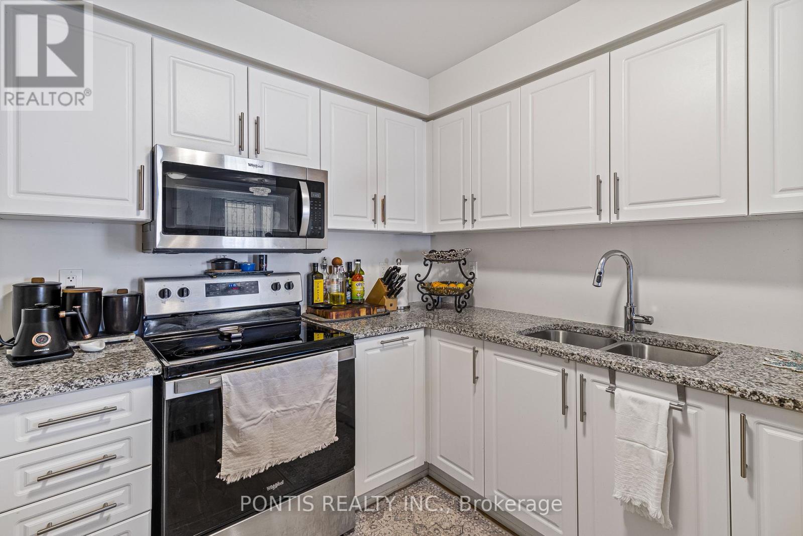 #12 20 WOODSTREAM DRIVE - 11