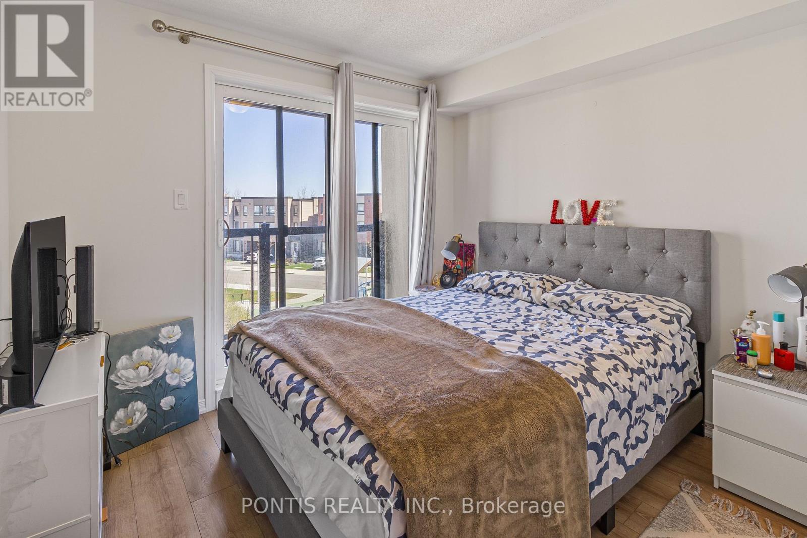 #12 20 WOODSTREAM DRIVE - 14