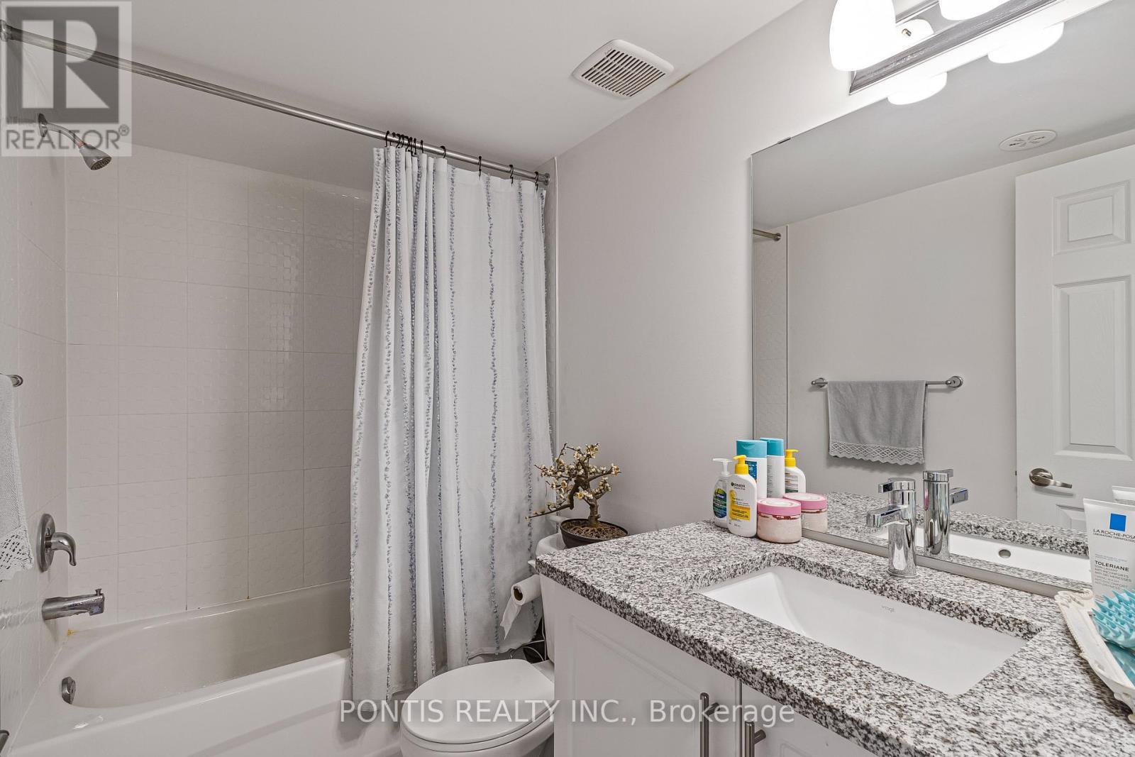 #12 20 WOODSTREAM DRIVE - 18