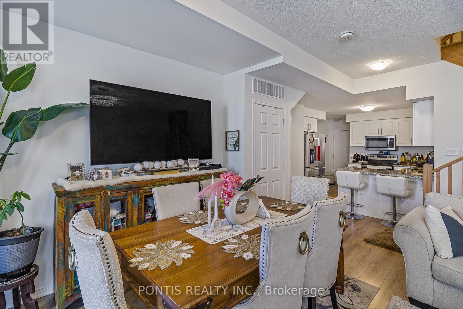 #12 20 WOODSTREAM DRIVE - 5