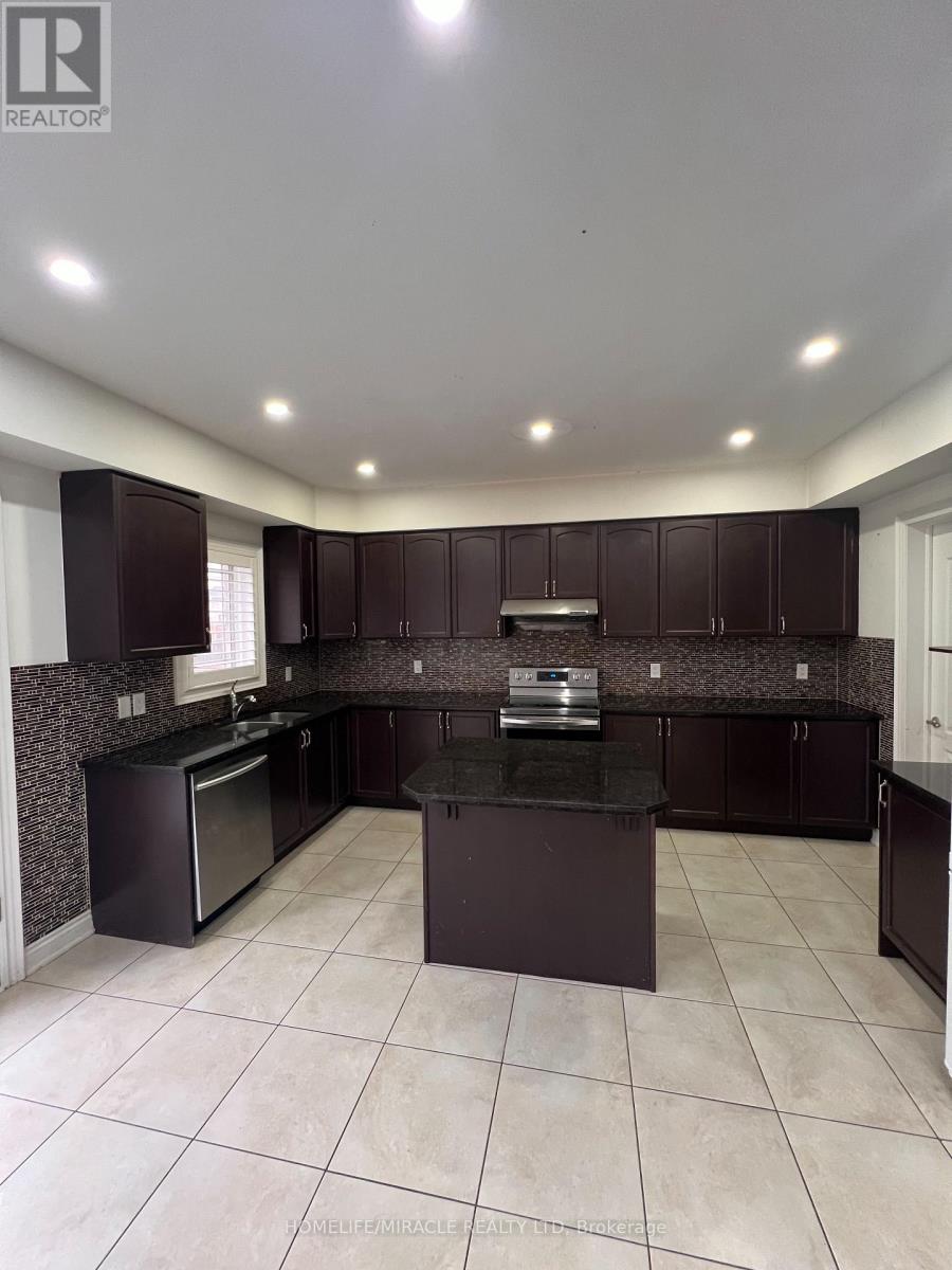 8 ARDA CRESCENT - 14