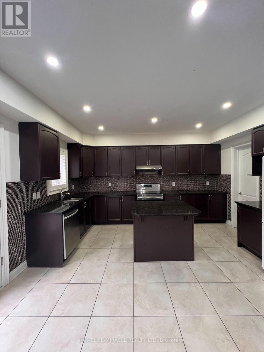 8 ARDA CRESCENT - 15