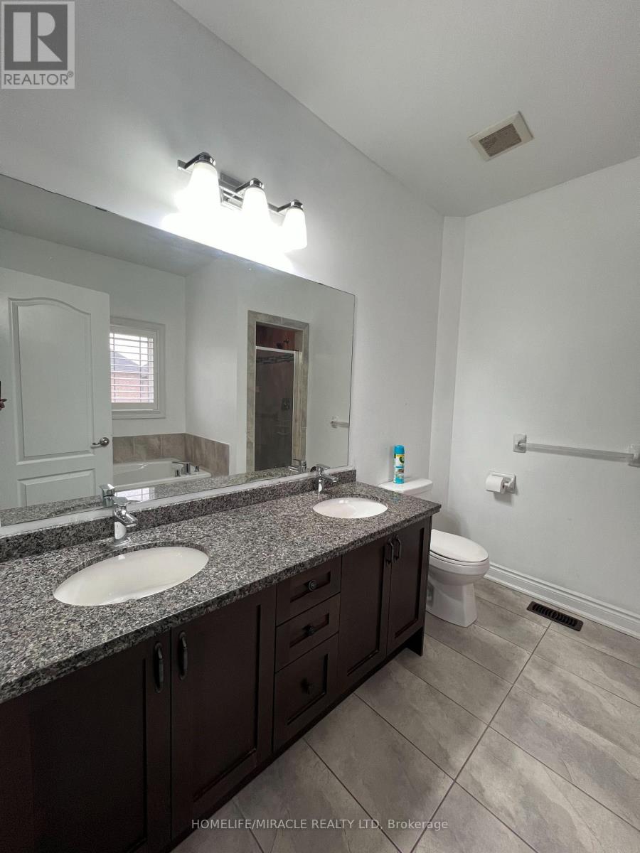8 ARDA CRESCENT - 18