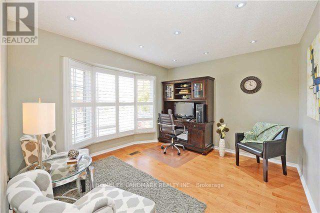510 GREENPARK CRESCENT - 11