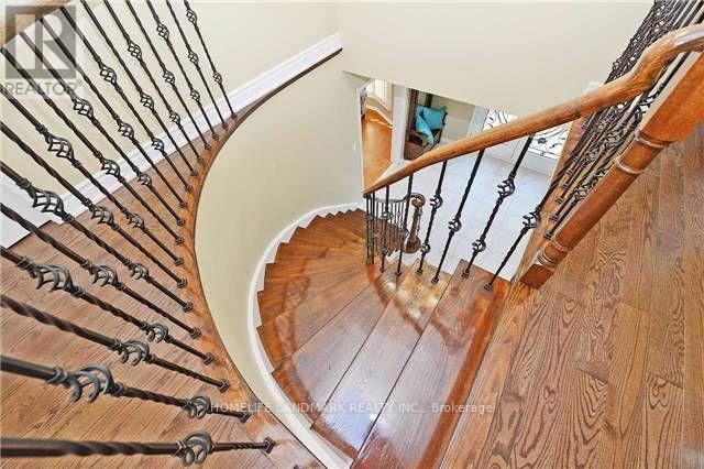 510 GREENPARK CRESCENT - 18