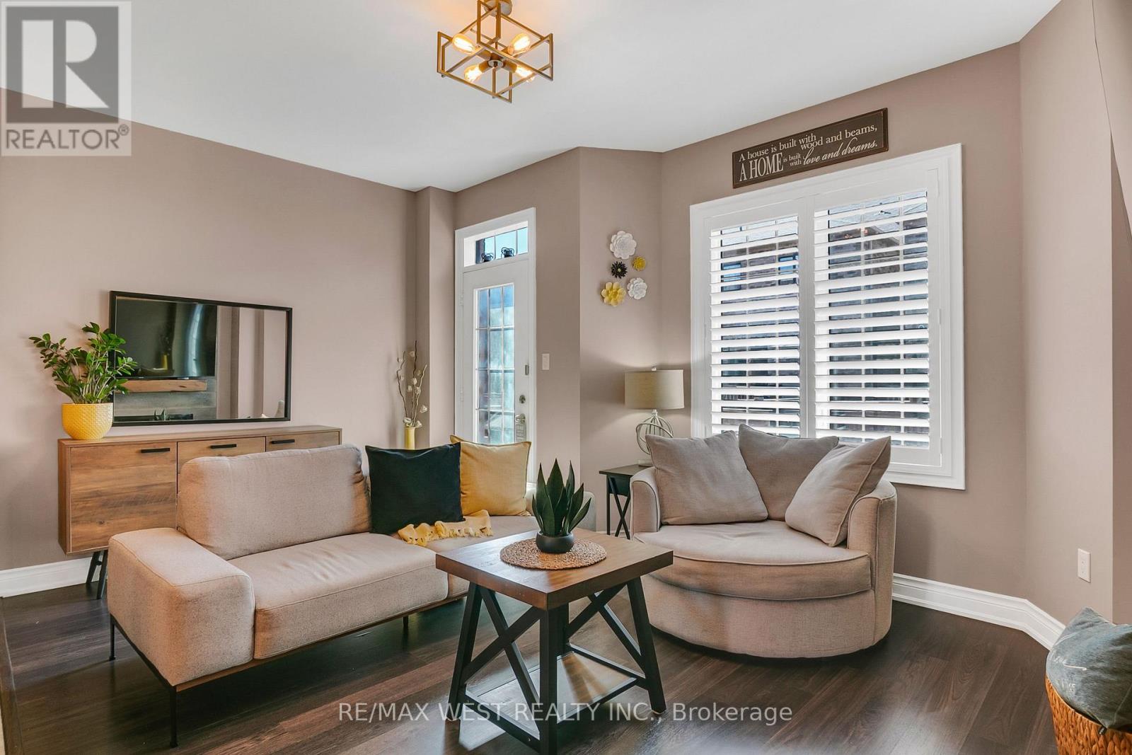 21 SIBELLA WAY - 11