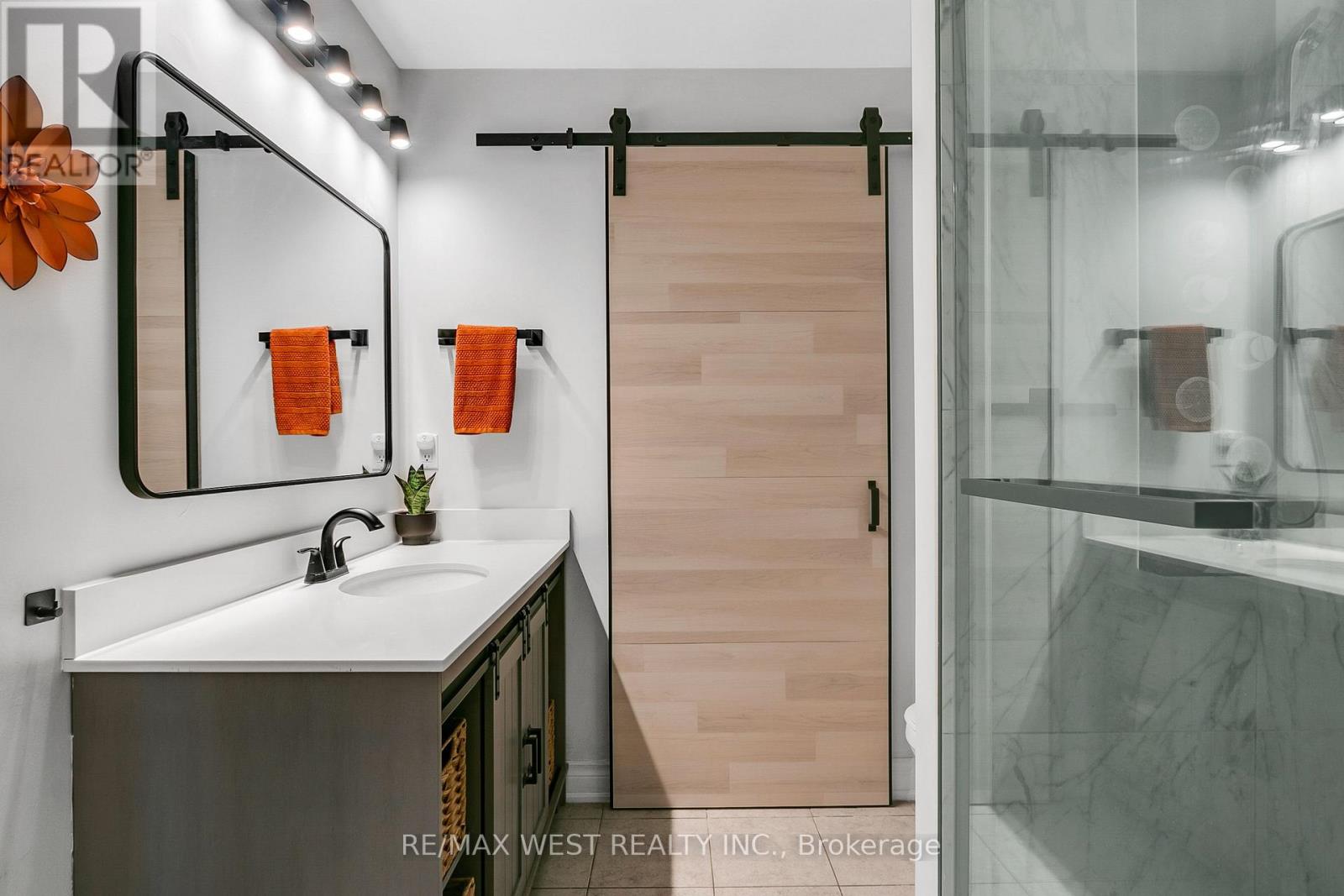 21 SIBELLA WAY - 23