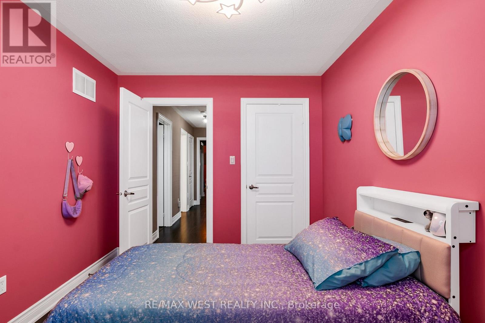 21 SIBELLA WAY - 29