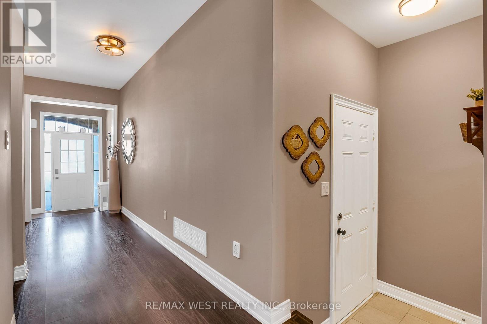 21 SIBELLA WAY - 7