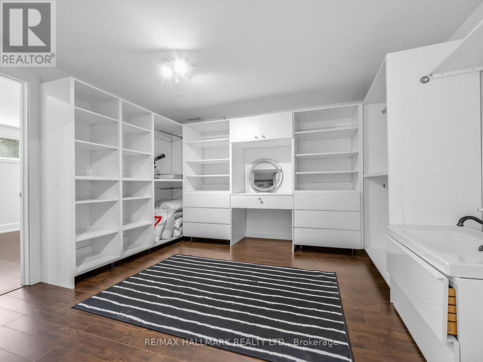 230 SHEFFIELD STREET - 27