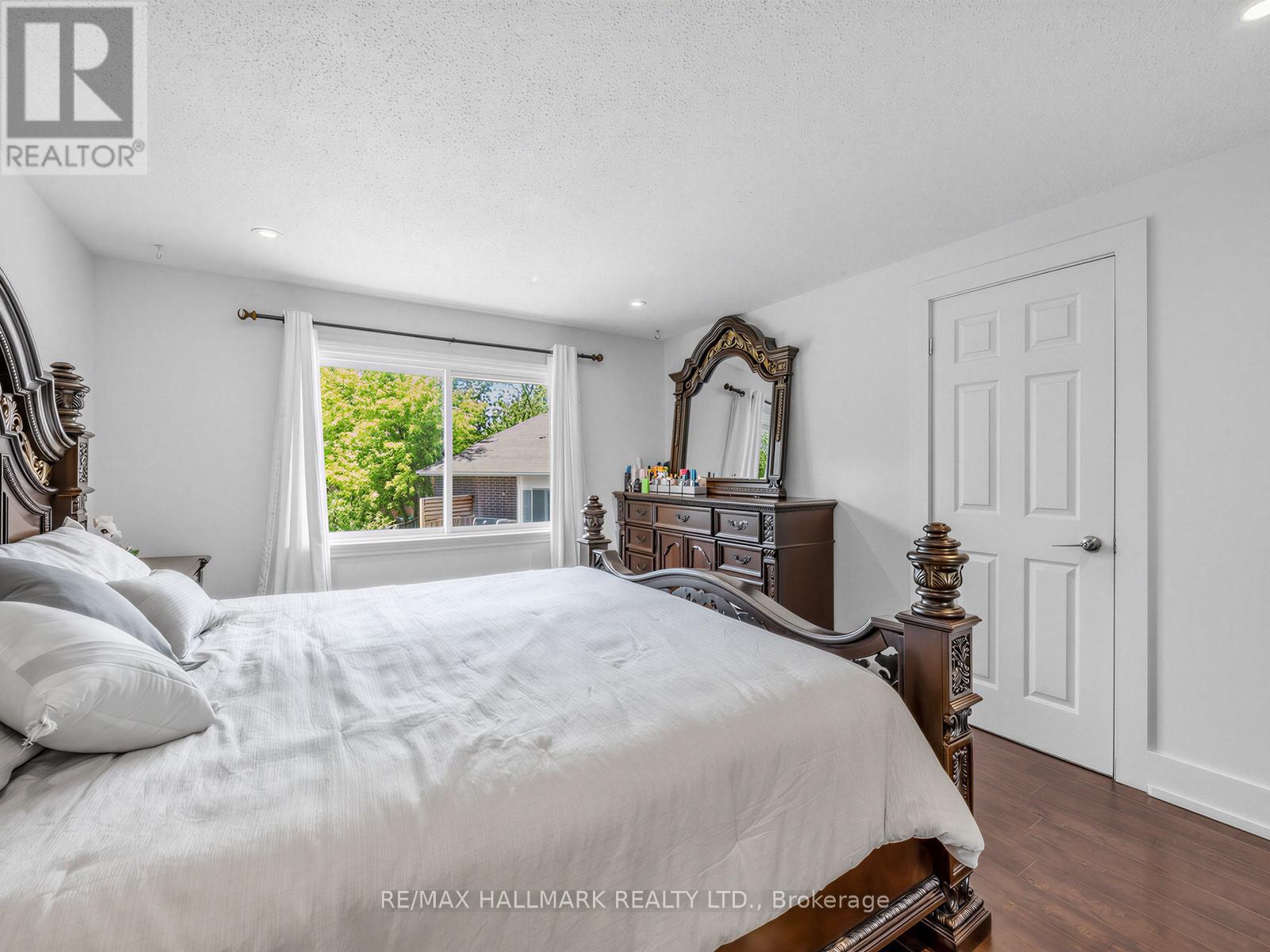 230 SHEFFIELD STREET - 20