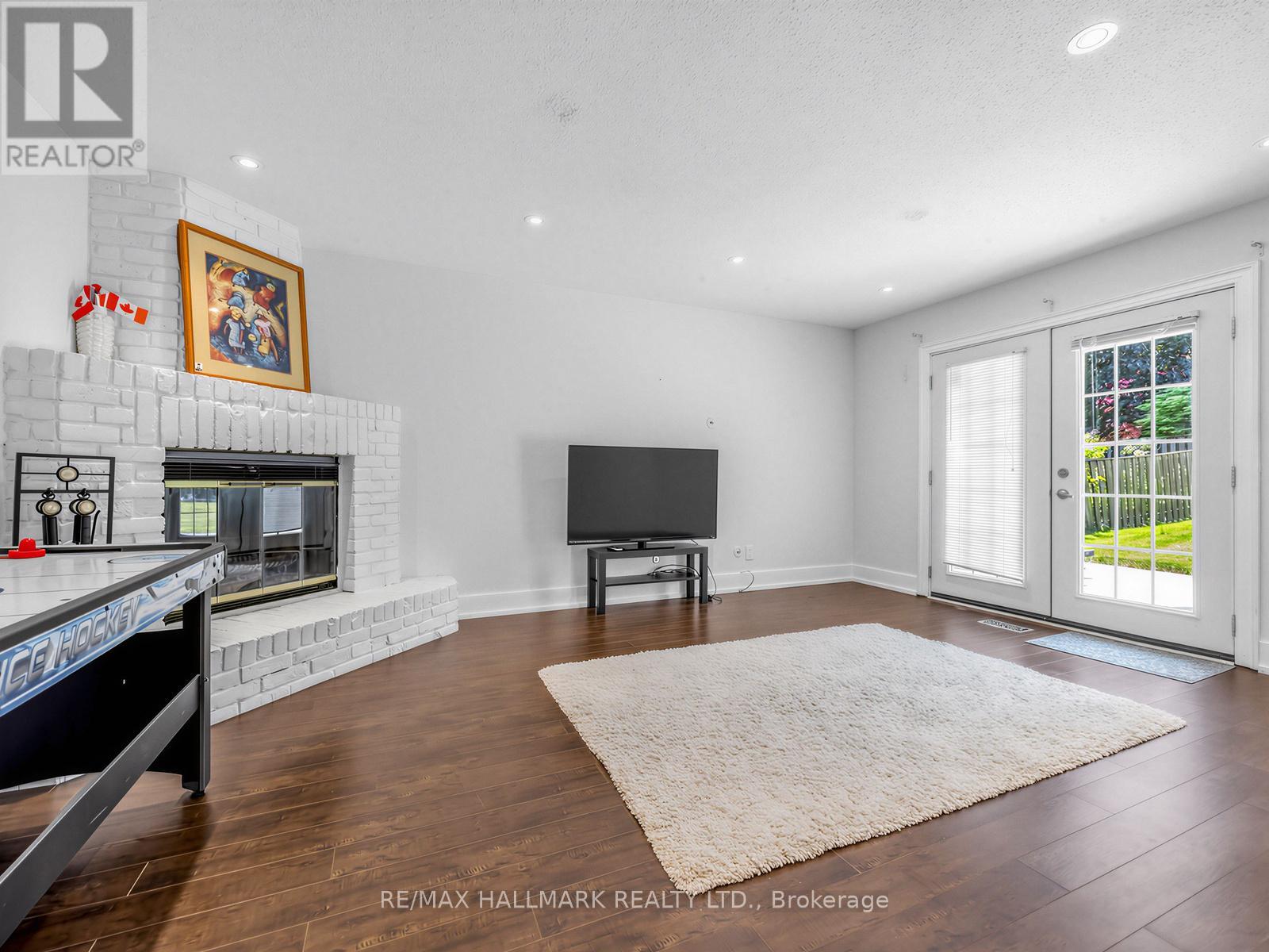 230 SHEFFIELD STREET - 22